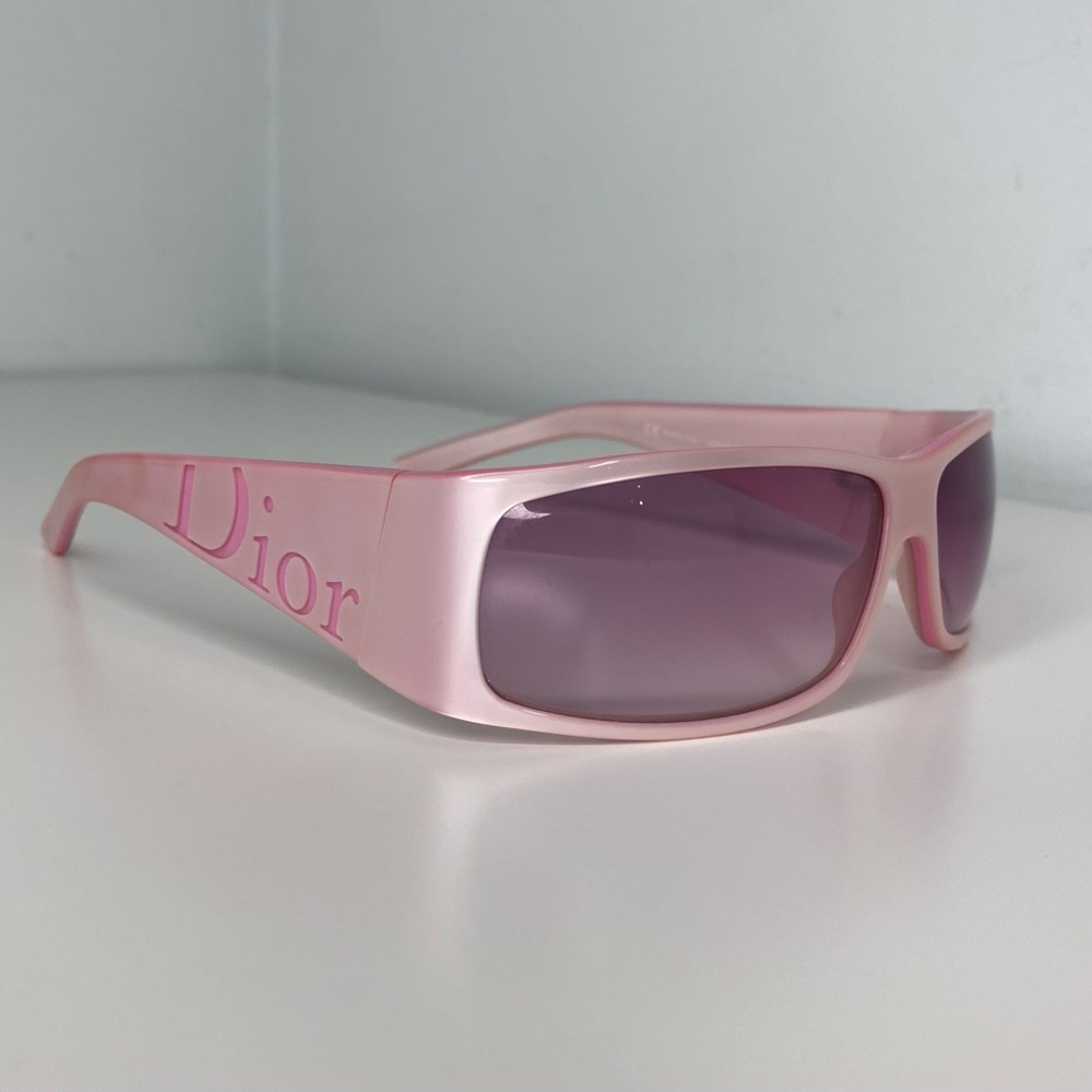 Iconic💗 Pink Christian Dior logo y2k Sunglasses💞 - Picture 3 of 10
